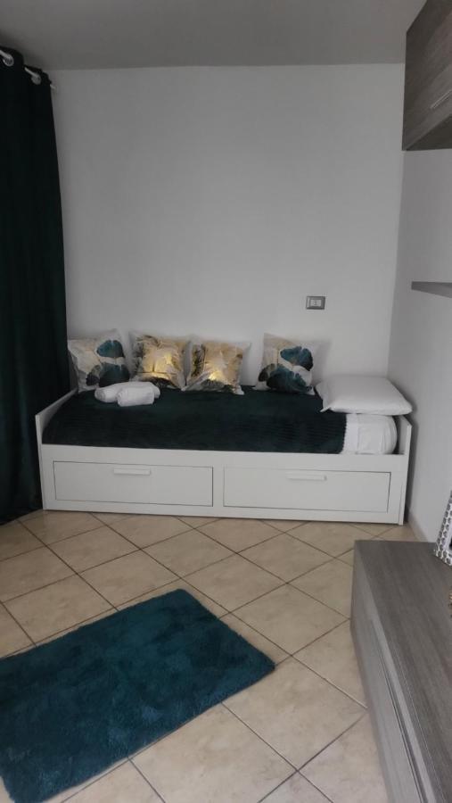 Апартаменти Chalaro' Apartament Катанія Екстер'єр фото